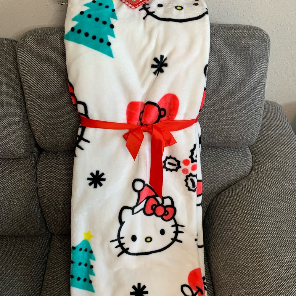 Hello Kitty Sanrio Throw
